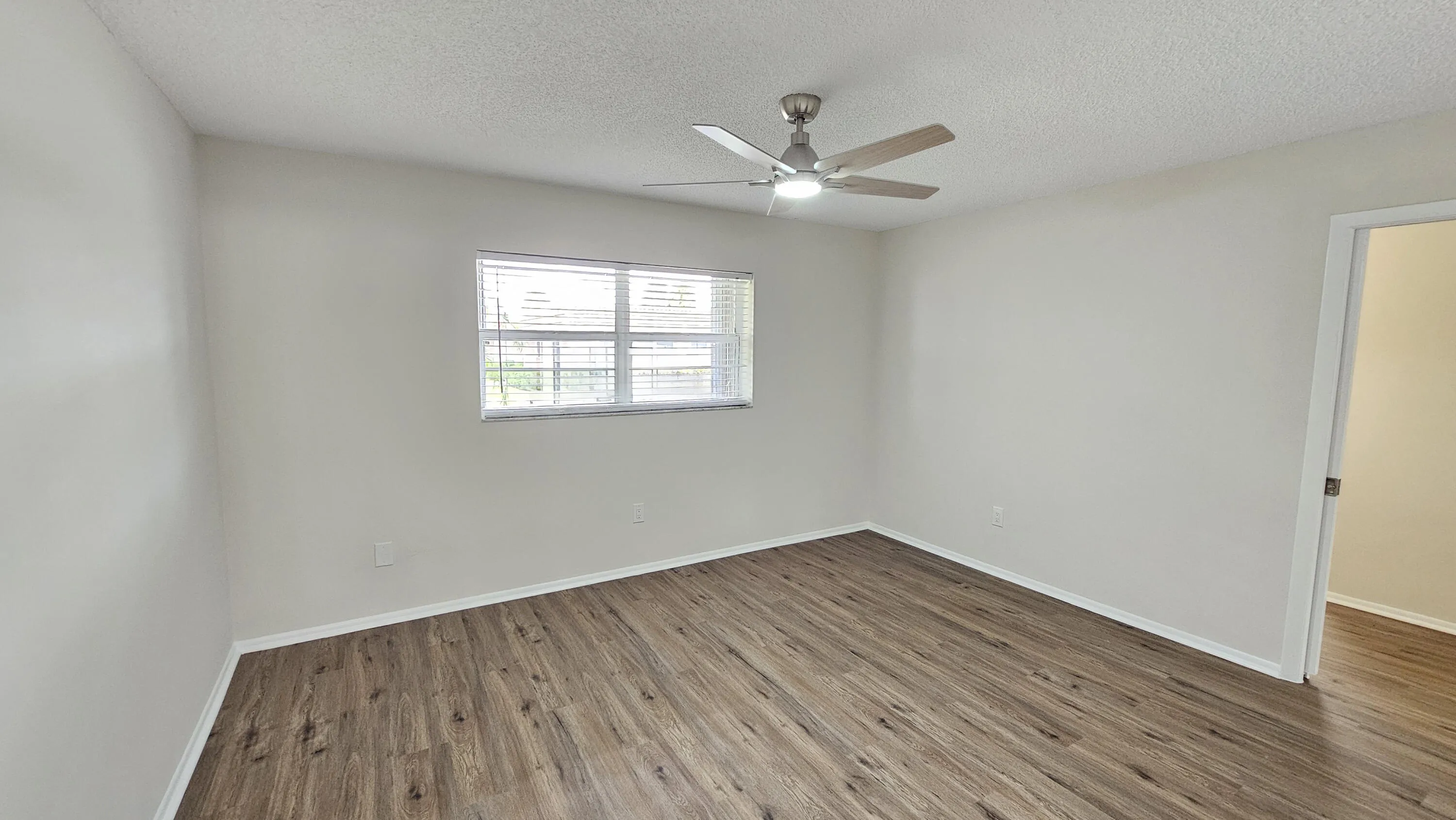 Bedroom 1 (5)