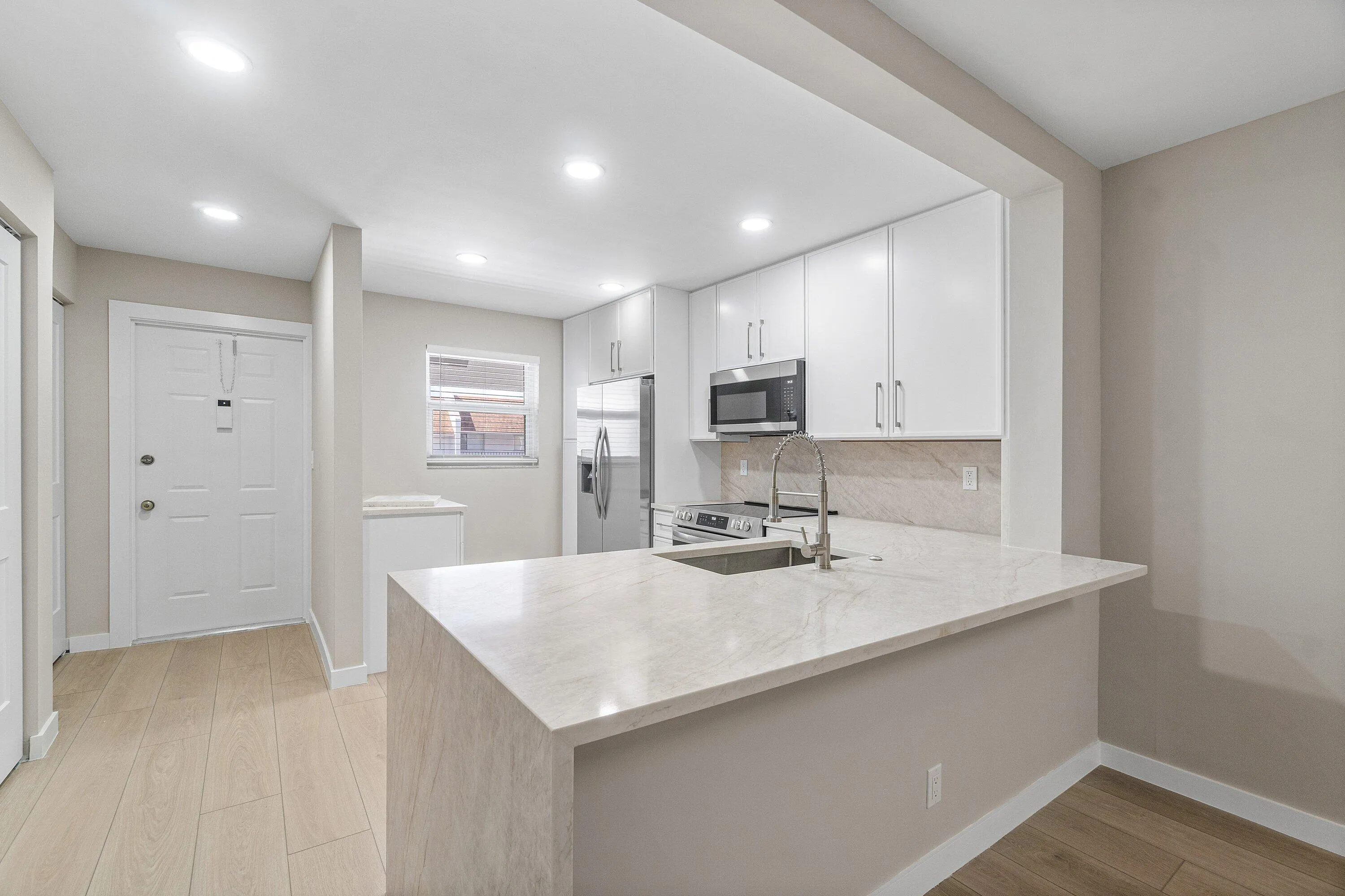 012-2905Southwest22ndAvenue-202-DelrayBe