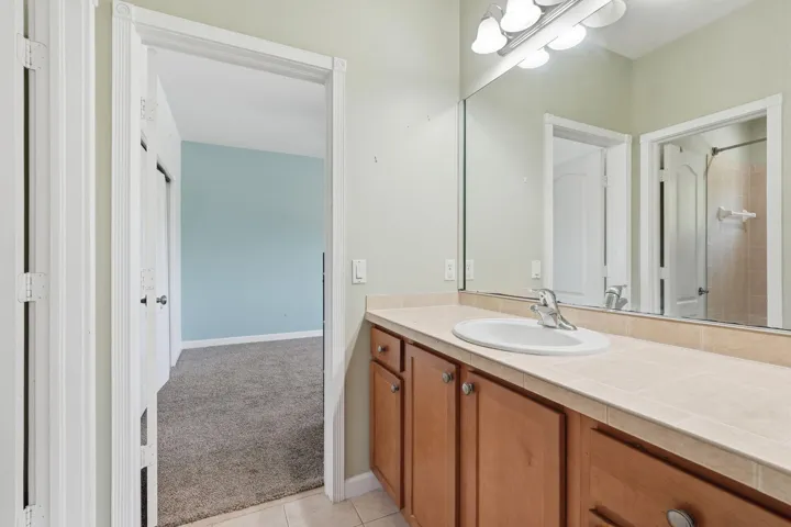 9-web-or-mls-2551_Creekside_Dr_009