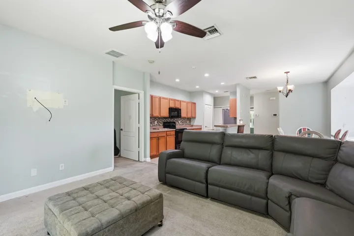 32-web-or-mls-2551_Creekside_Dr_033