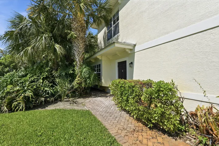 46-web-or-mls-2551_Creekside_Dr_047