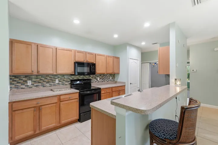 34-web-or-mls-2551_Creekside_Dr_035