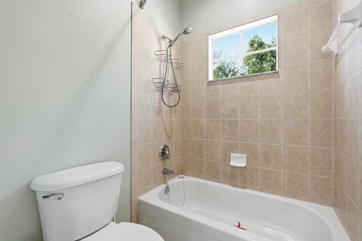 10-web-or-mls-2551_Creekside_Dr_010