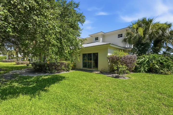 43-web-or-mls-2551_Creekside_Dr_043