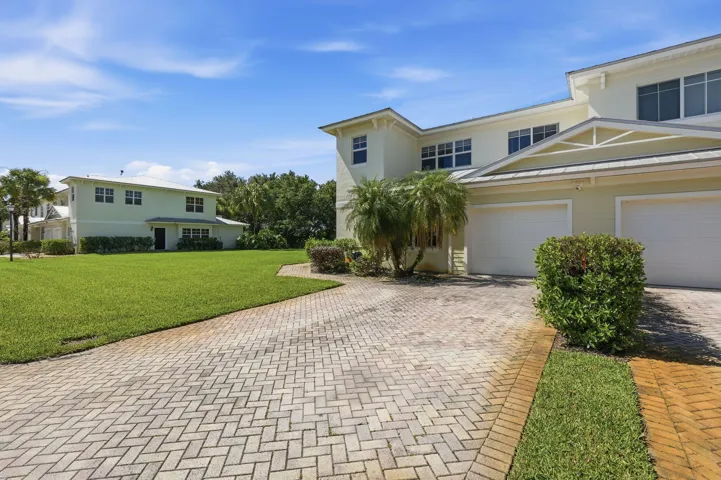 49-web-or-mls-2551_Creekside_Dr_051