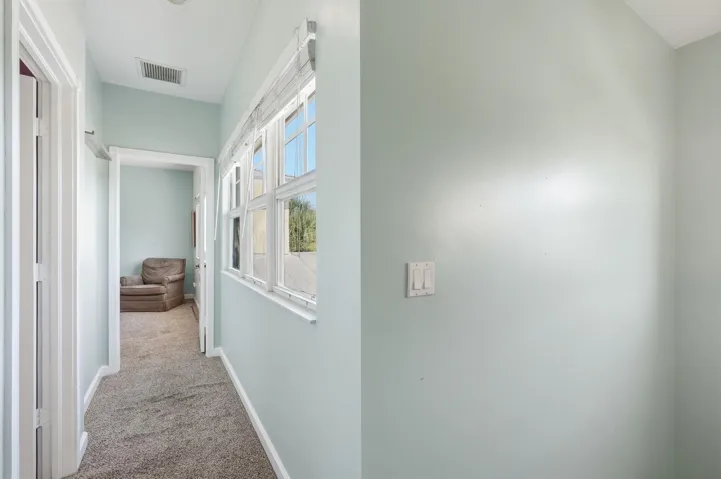 11-web-or-mls-2551_Creekside_Dr_011