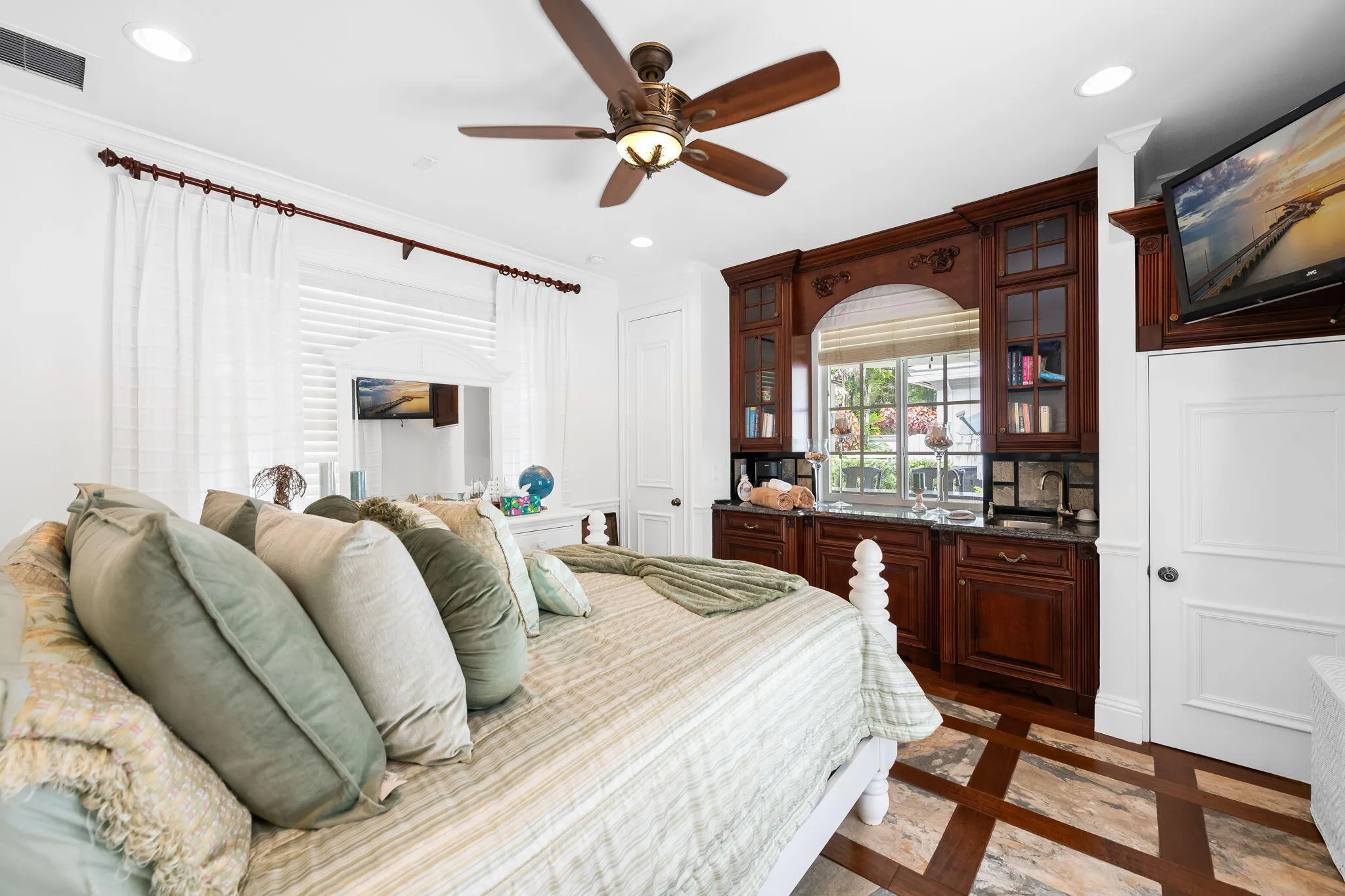 Property photo 63