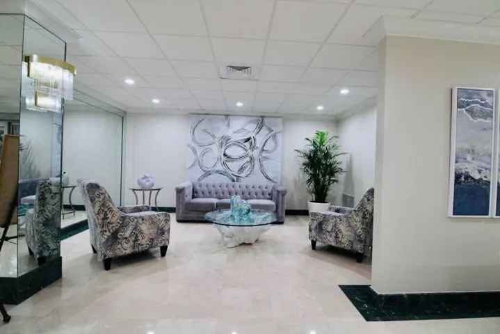 PDM GREY ROOM 100