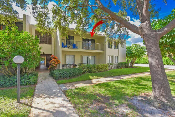 Pines of Jupiter Tequesta