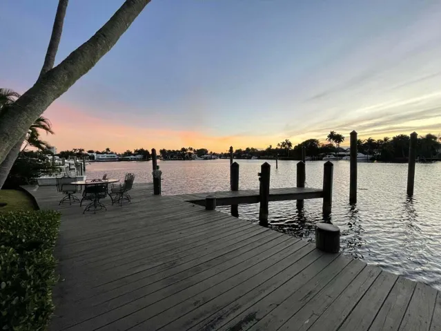 dock view