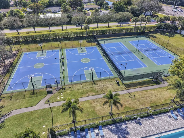 Community Tennis Courts