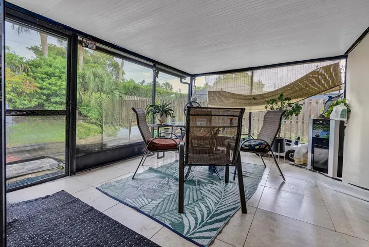 Screened Patio