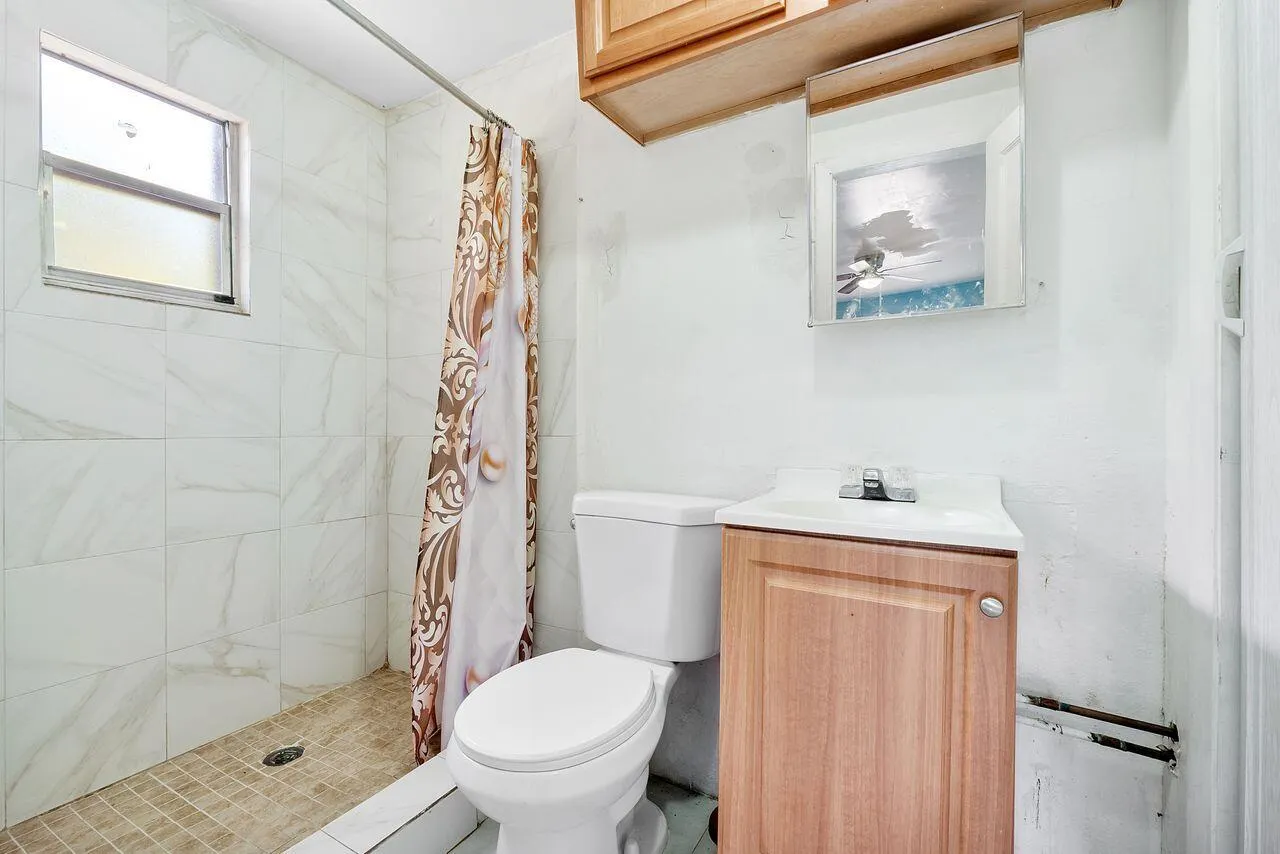 Bathroom Studio