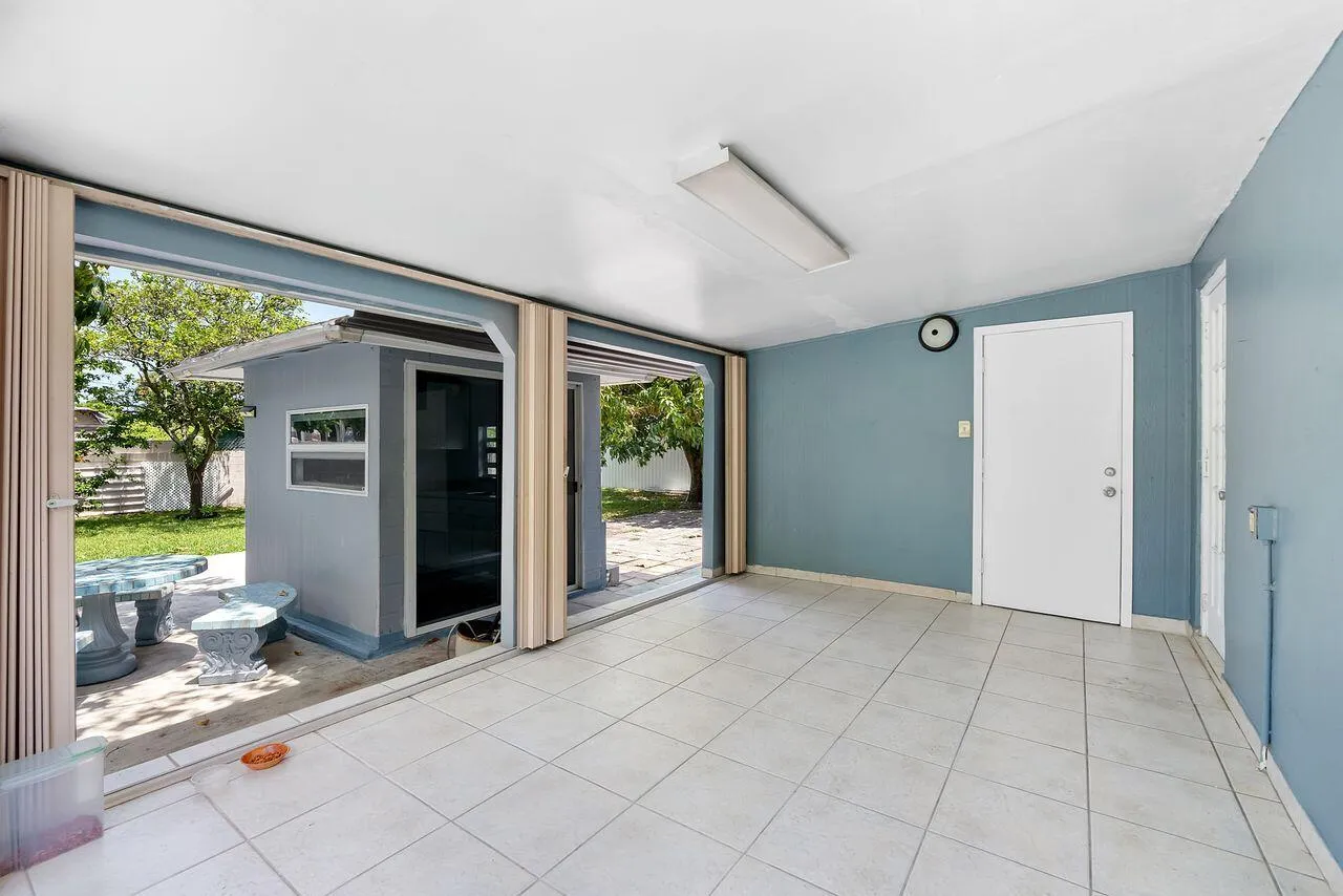Pation with Small Kitchen Shed