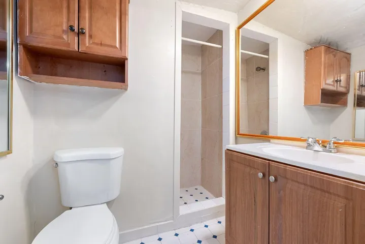 Bedroom Studio Bath
