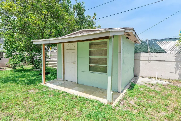 Shed