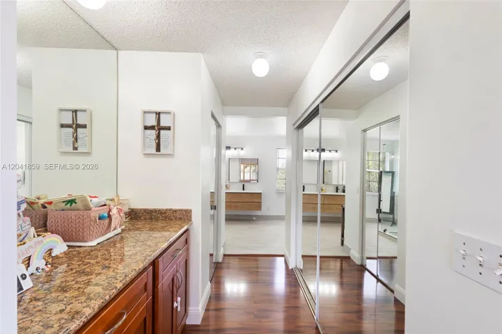 2 Separate Walk-in Closets