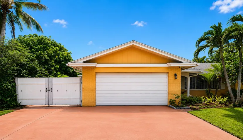 Huge Garage