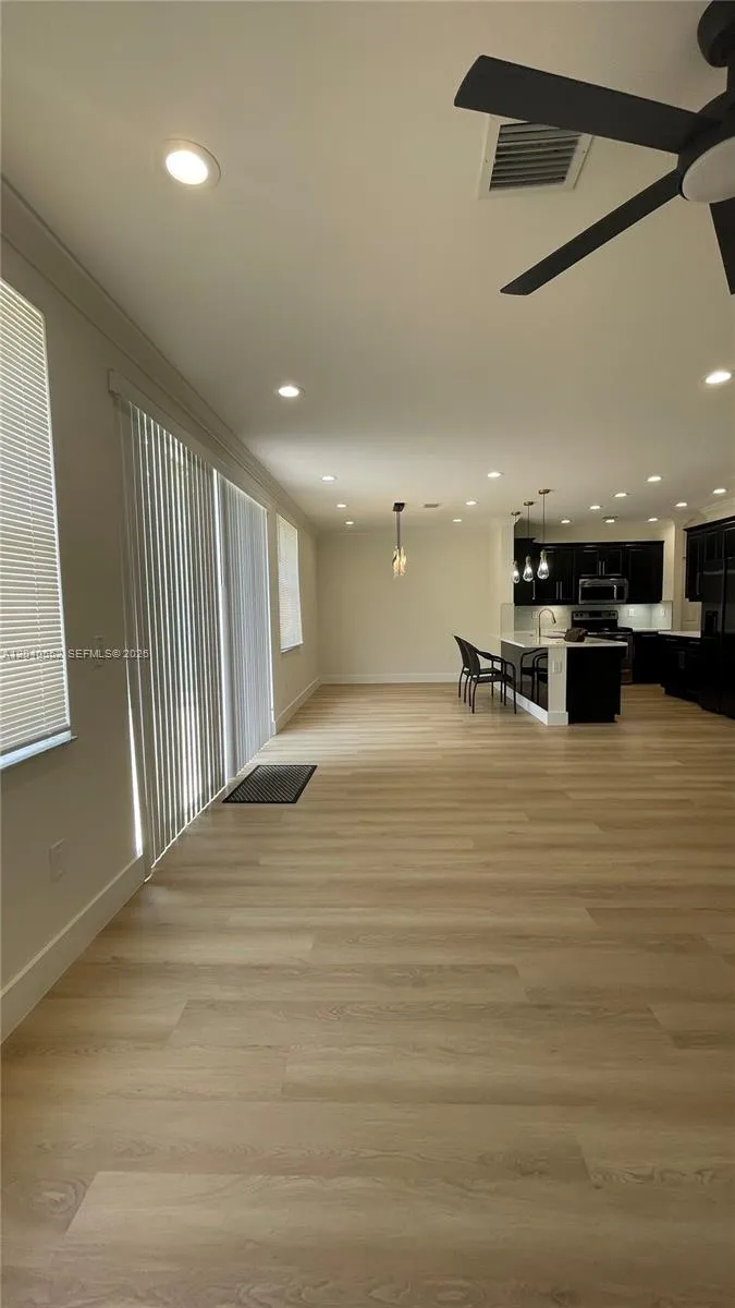 Florida/Dining Area