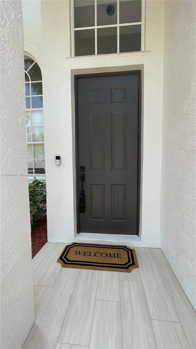 Doorway/Entrance