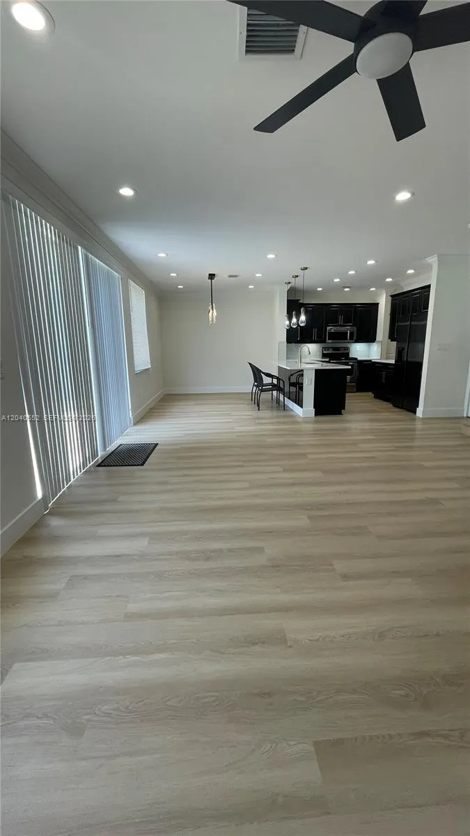 Florida/Dining Area