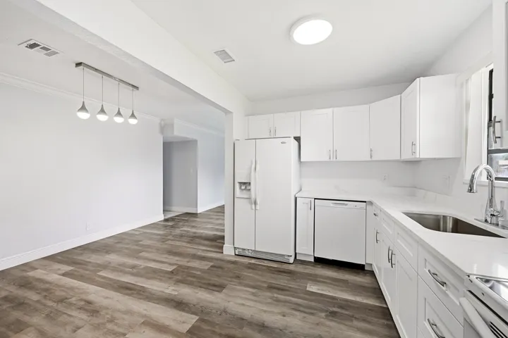 12_kitchen