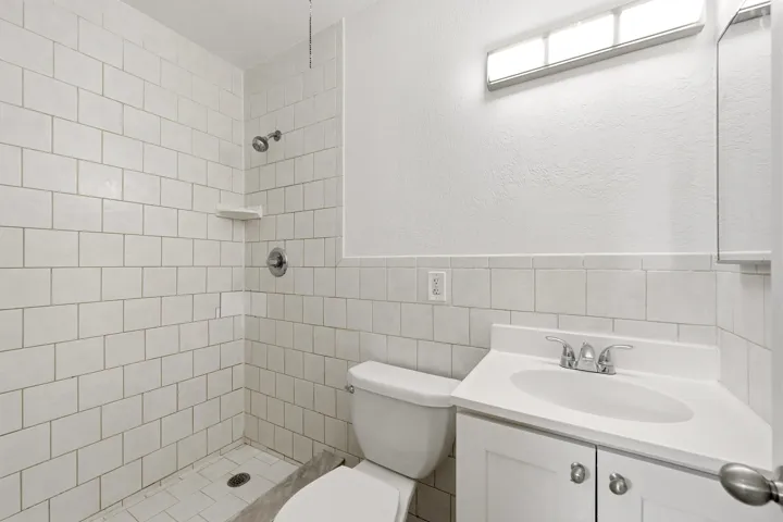 22_primary bathroom