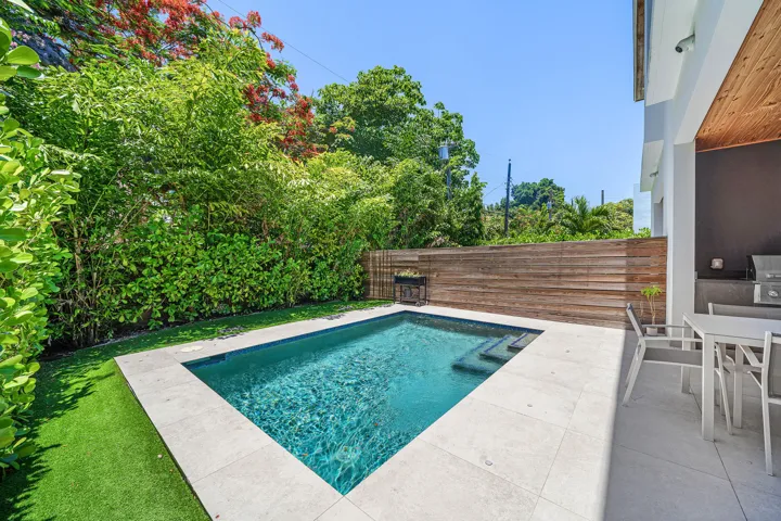 Private Pool
