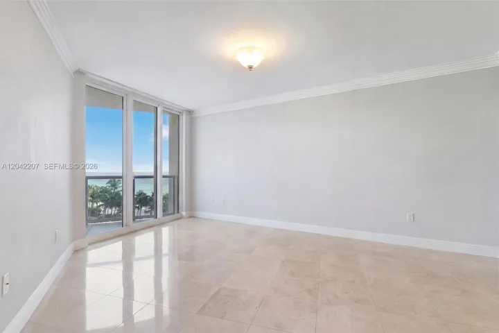 Virtually Adjusted to have no furniture