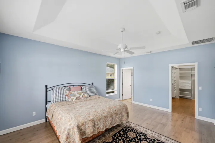 48-web-or-mls-426-ne-vanda-terrado