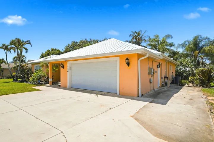8-web-or-mls-426-ne-vanda-terrado