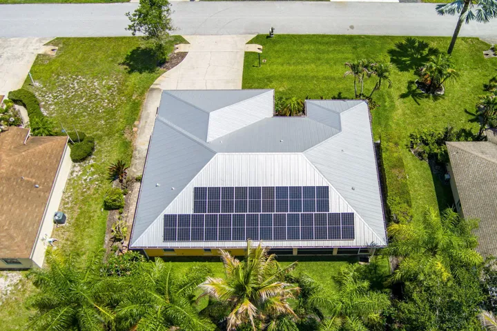 62-web-or-mls-426-ne-vanda-terrado