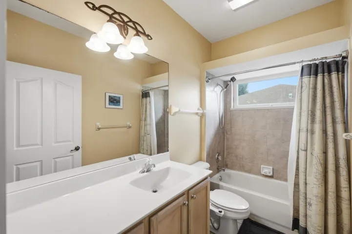 16-web-or-mls-426-ne-vanda-terrado