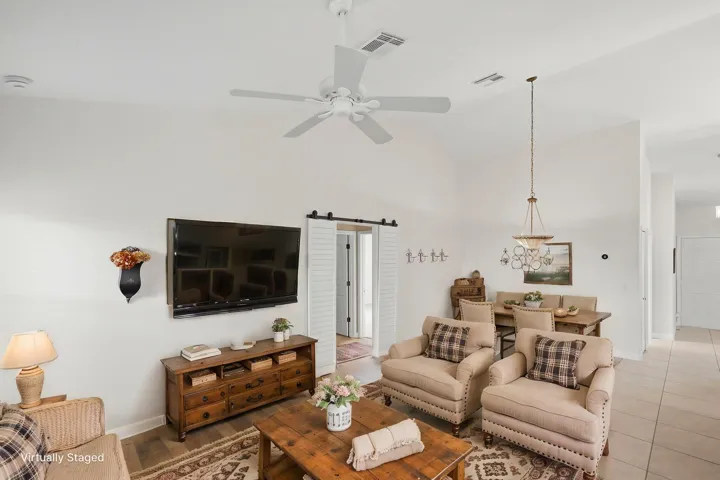 25-web-or-mls-426-ne-vanda-terrado
