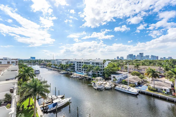 023-87IsleofVeniceDrive-FortLauderdale-F