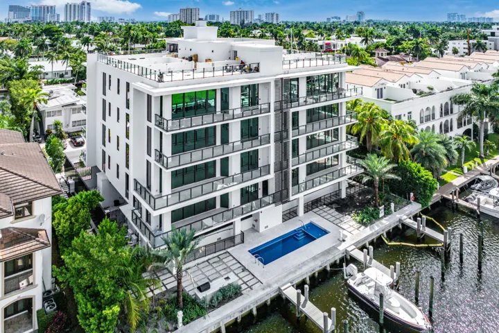 044-87IsleofVeniceDrive-FortLauderdale-F