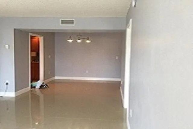 Living/Dining Area