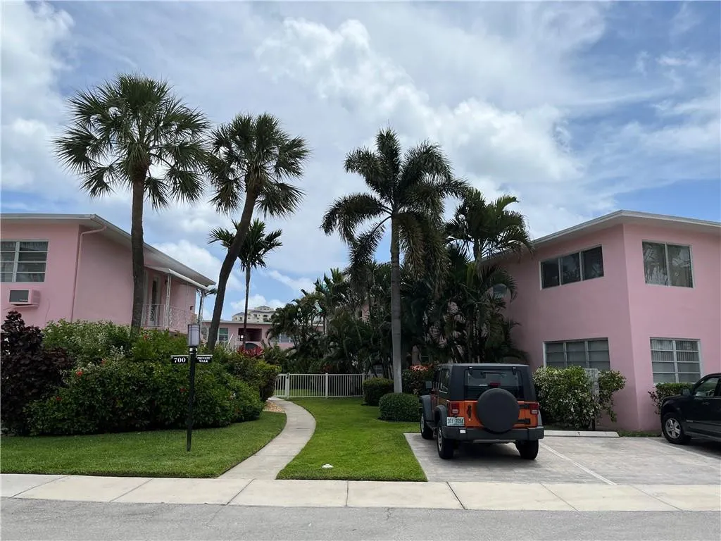 Beach Shore Complex