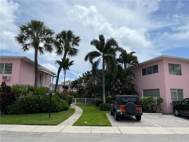 Beach Shore Complex