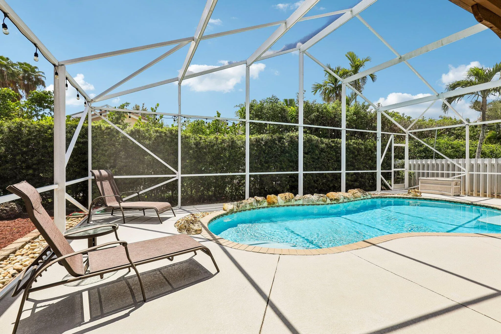 45-web-or-mls-NW 112th Ter-S2306-045