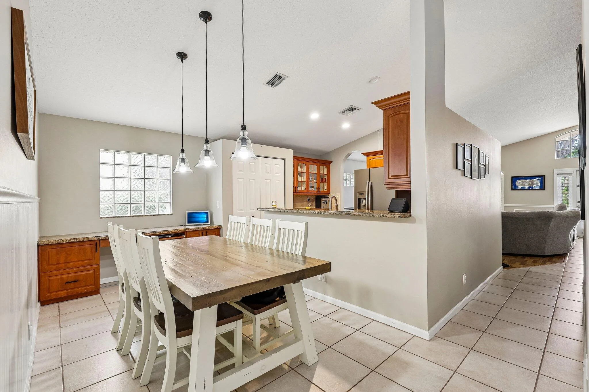 12-web-or-mls-NW 112th Ter-S2306-012
