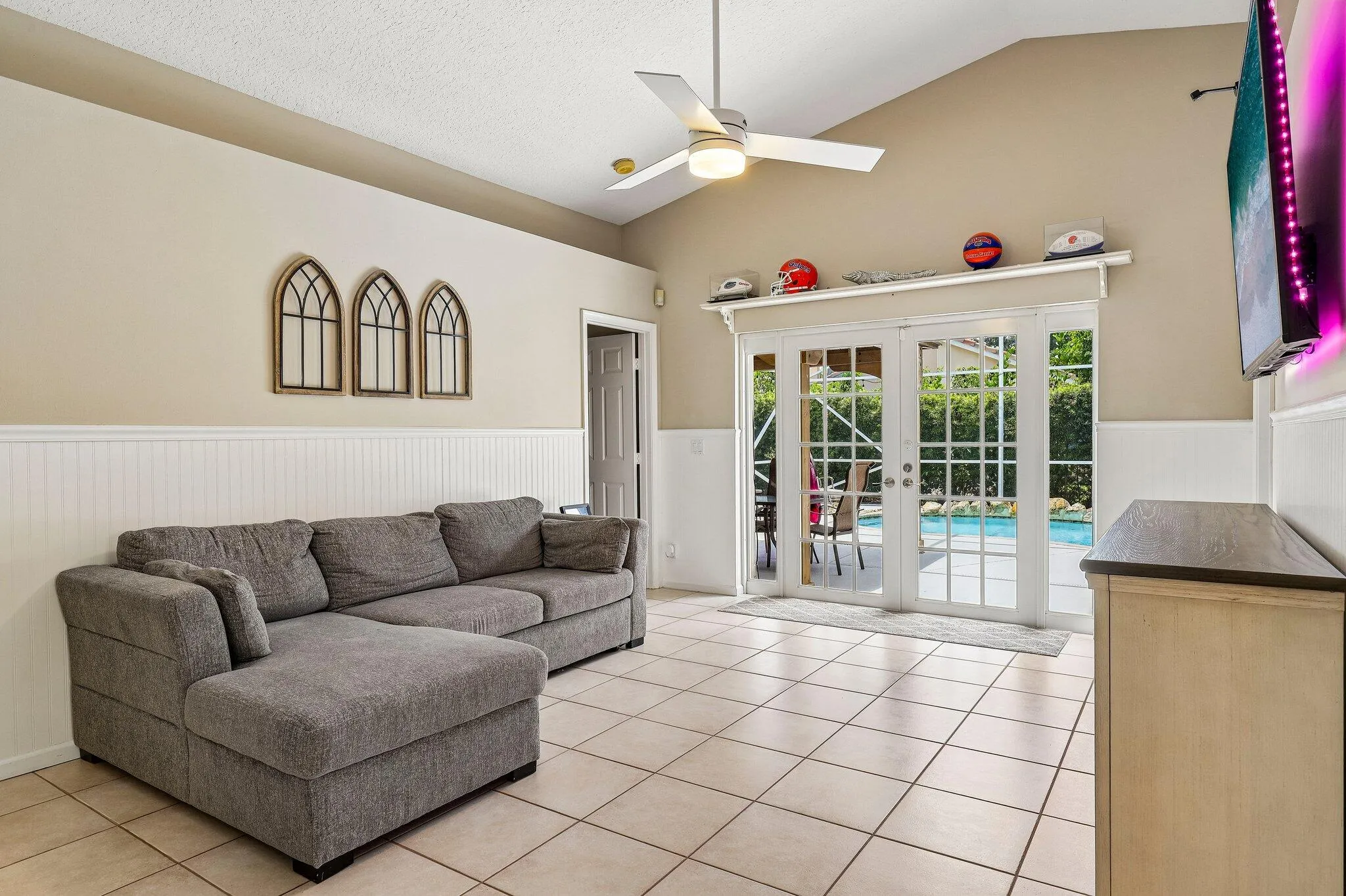 18-web-or-mls-NW 112th Ter-S2306-018