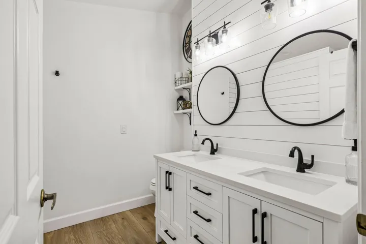 27-web-or-mls-NW 112th Ter-S2306-027