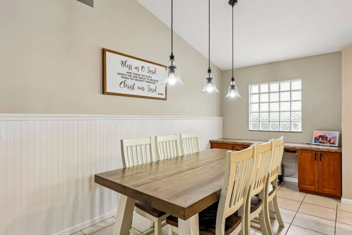 13-web-or-mls-NW 112th Ter-S2306-013