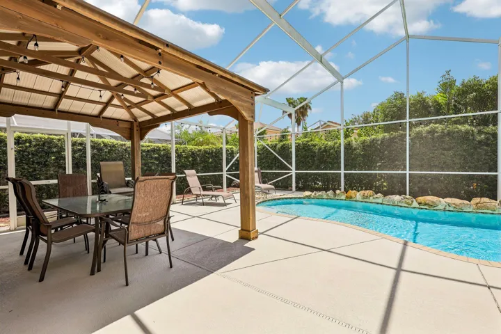 41-web-or-mls-NW 112th Ter-S2306-041