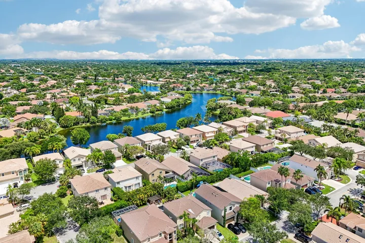 52-web-or-mls-NW 112th Ter-S2306-052