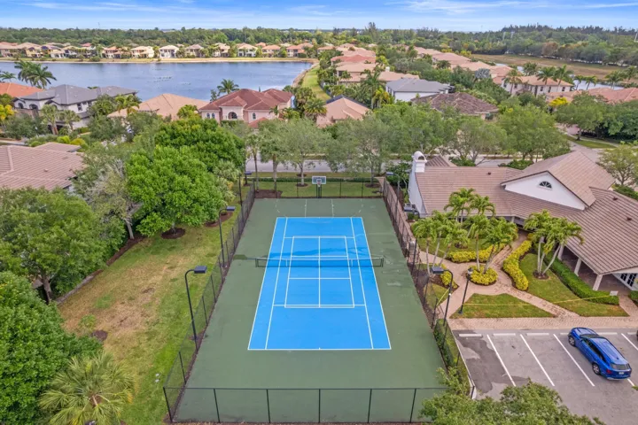 Tennis