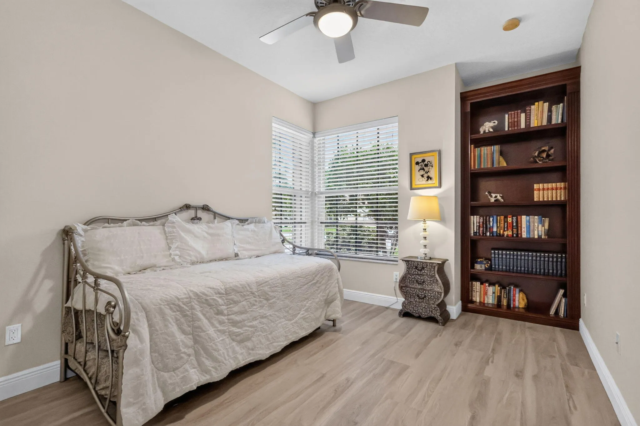 Property photo 35