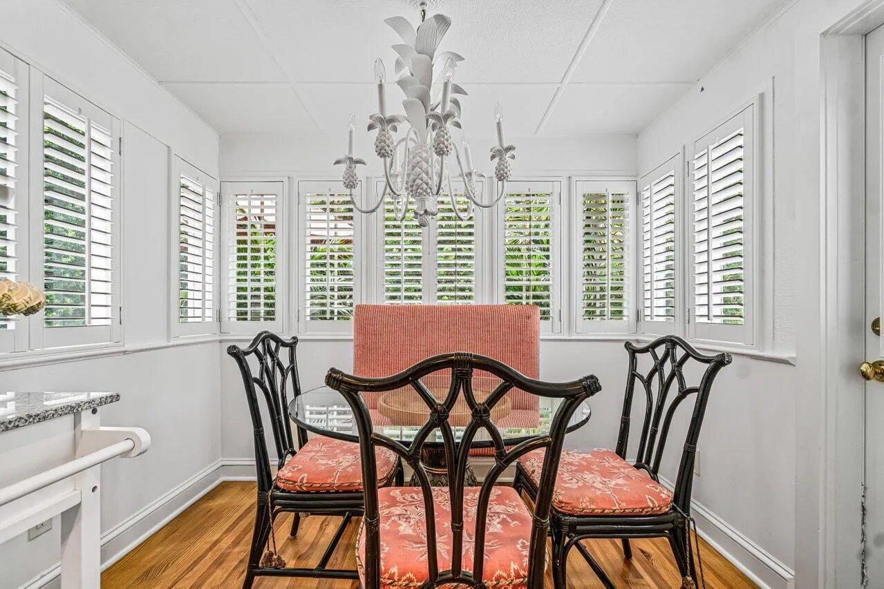 021-263ParkAvenue-PalmBeach-FL-33480-SMA