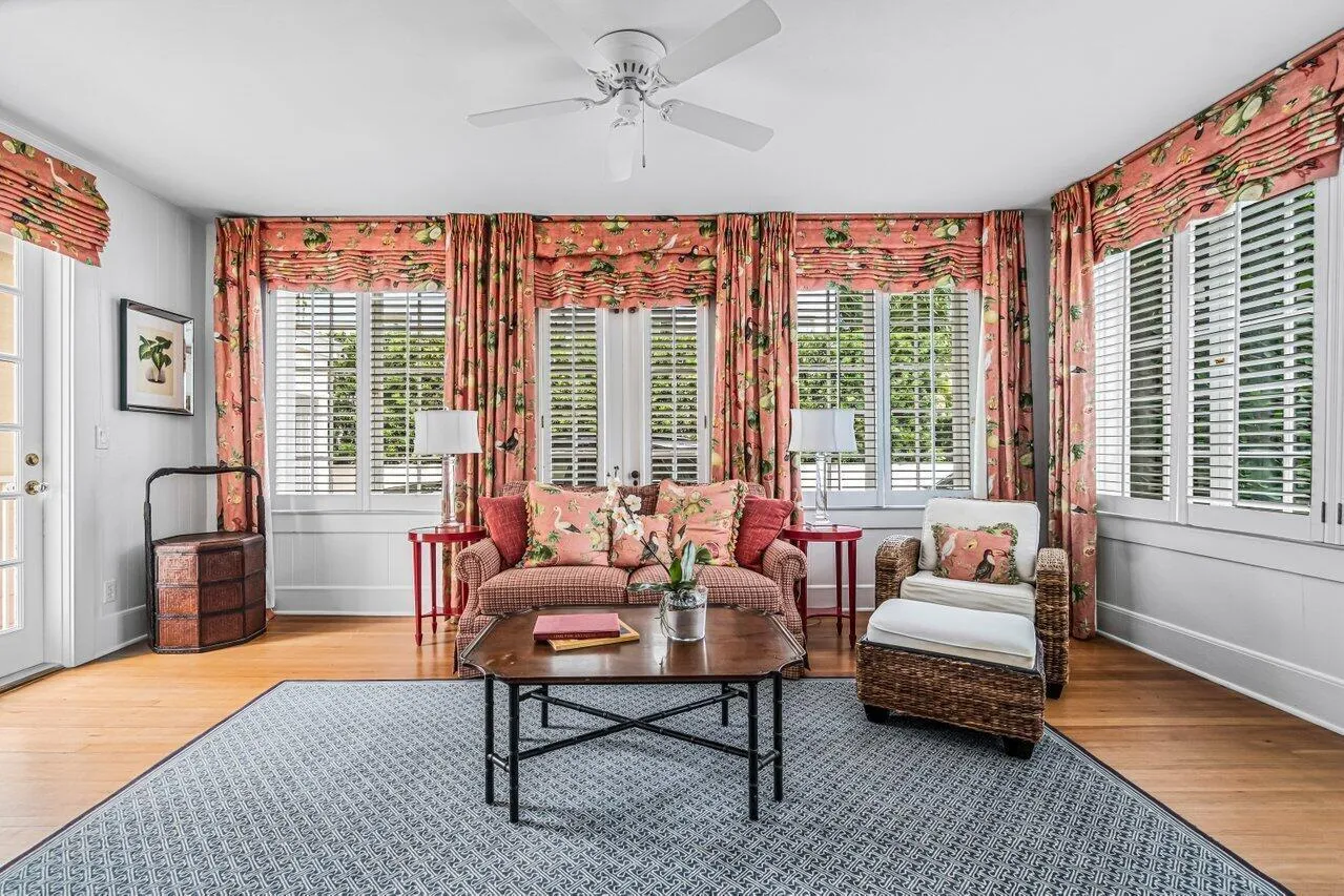 013-263ParkAvenue-PalmBeach-FL-33480-SMA